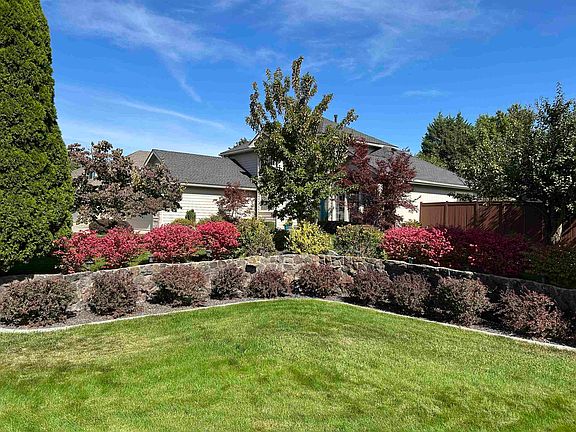 2nd image of 1925 S Timberlane Dr