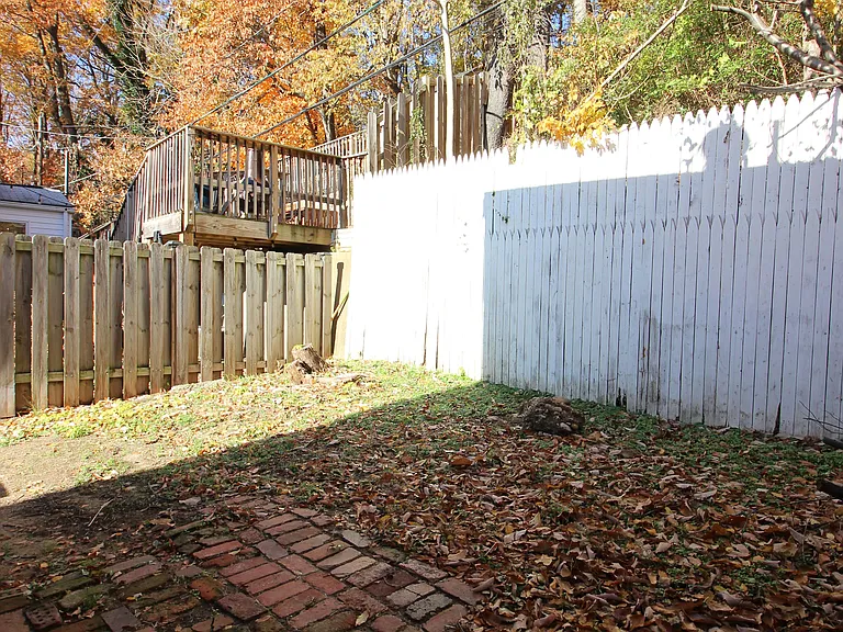 3719 Kemper Rd — Photo 22