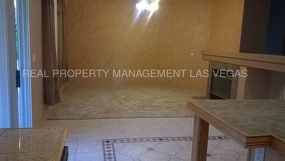5th image of 325 Velino Ave