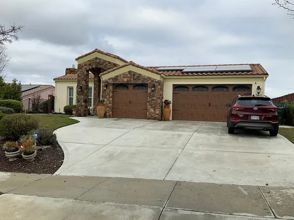 965 Vista Cerro Dr, Paso Robles, CA 93446
