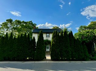 11 Breuer Ave, Great Neck, NY 11023