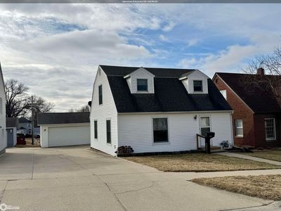 625 W 16th St, Carroll, IA, 51401