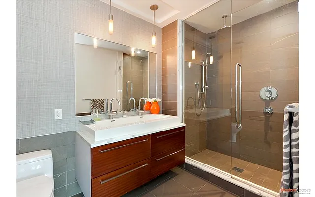 Rented by Modern Spaces | media 30