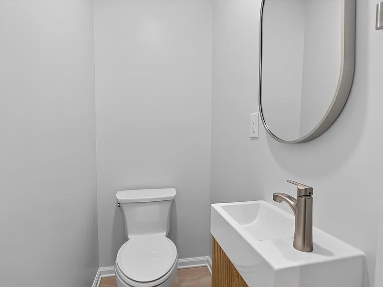 912 Kearney Dr — Photo 30