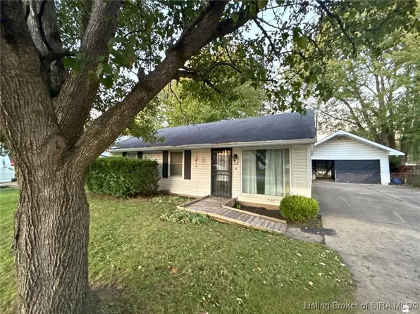 1716 Marlowe Drive, Clarksville, IN 47129