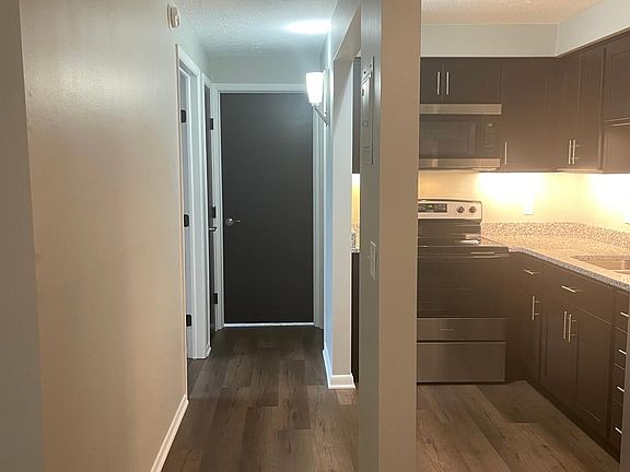 4th image of 3160 W 14th St APT 4