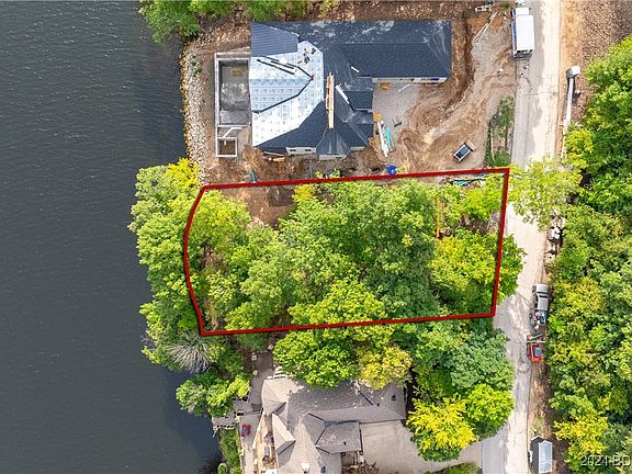 4th image of 554 Grand View Dr