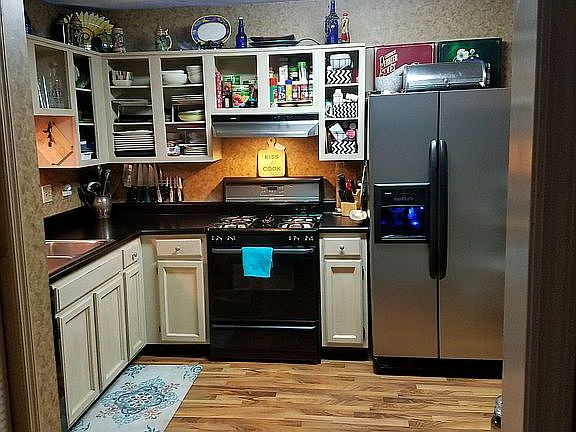 Entrance to Kitchen