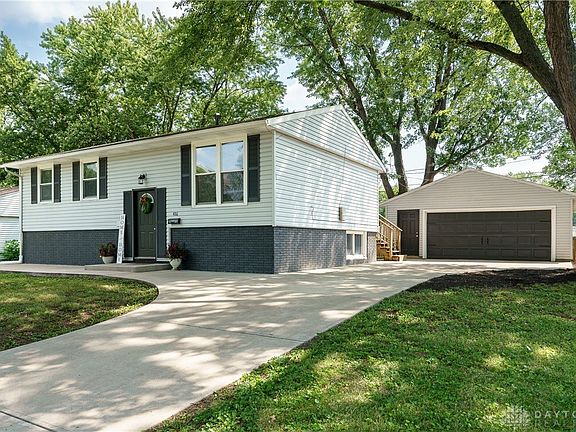 2nd image of 486 Glenapple Dr
