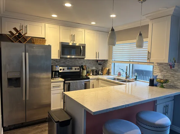 7942 Mission Center Ct, San Diego, CA