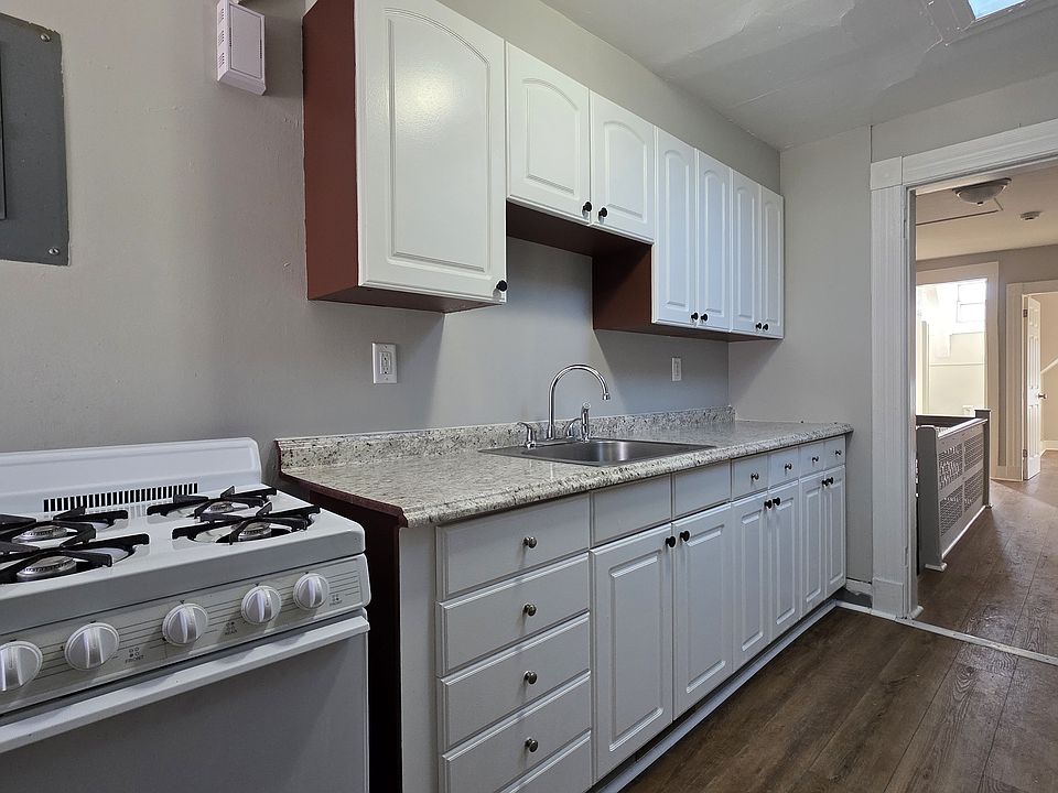 1st image of 83 Sachem St #3