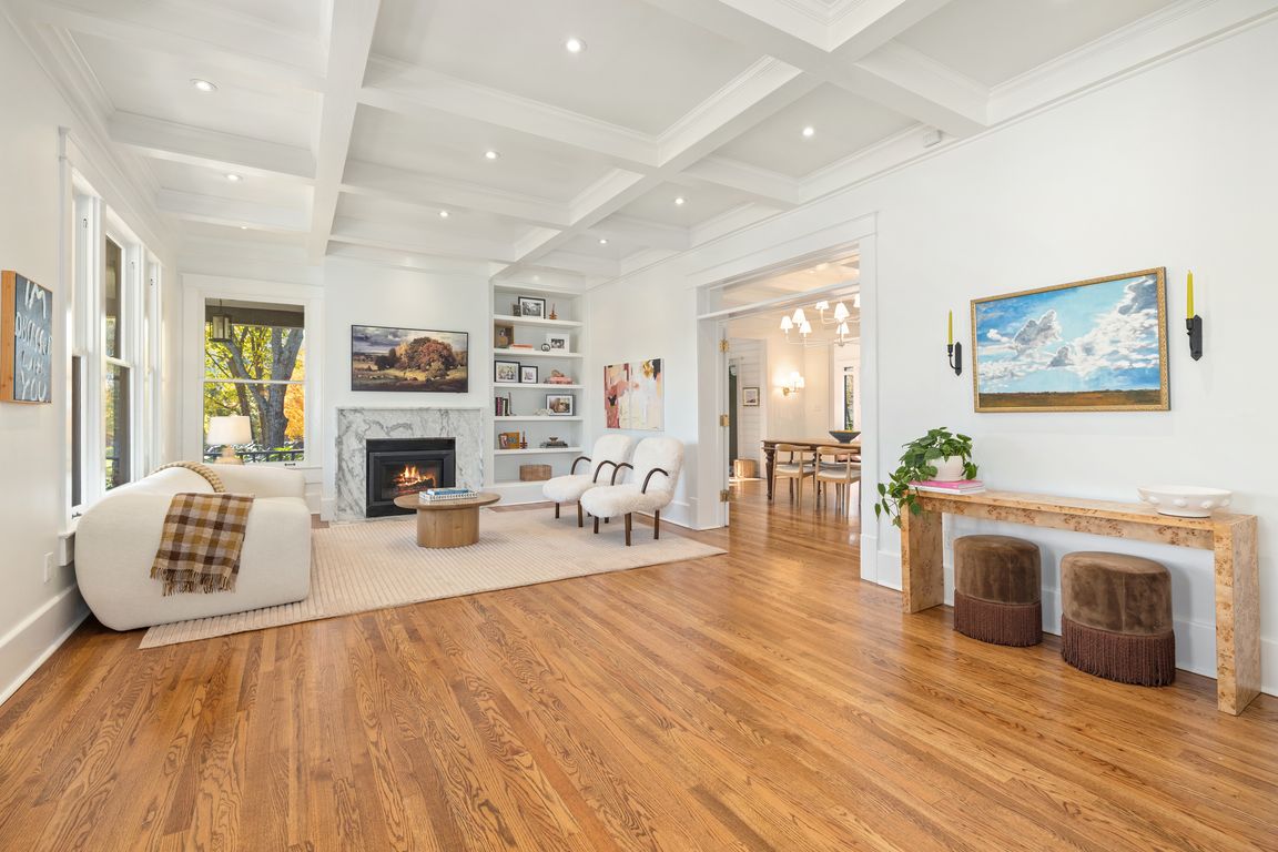 next background image