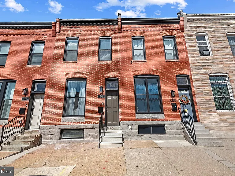 2204 E Chase St #1 — Photo 5