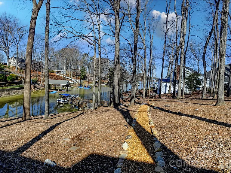 280 Lakeview Shores Loop — Photo 31