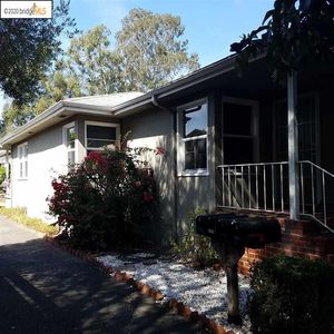 5247 Miles Ave Oakland Ca 94618 Zillow