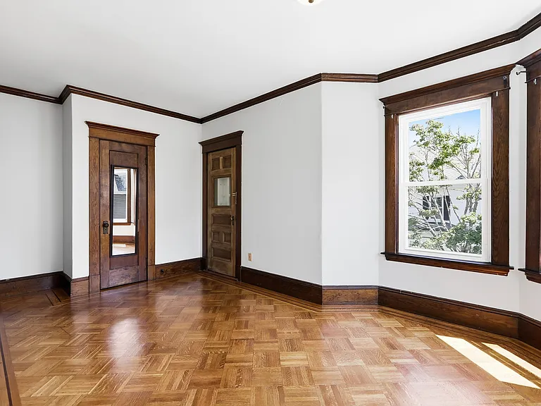 21 James St #2S — Photo 9