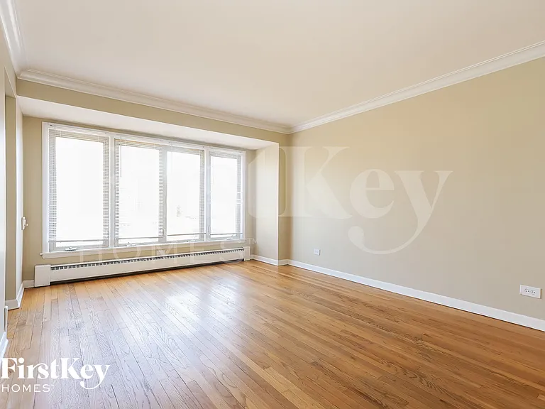6204 S Kildare Ave #1 — Photo 4