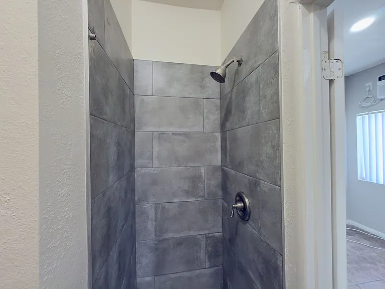 921 Sartori — Photo 12