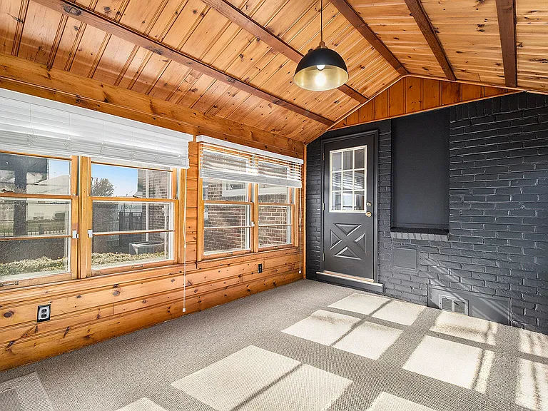 4526 Cooper Ave — Photo 7