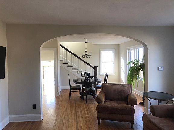4th image of 360 144th Ave