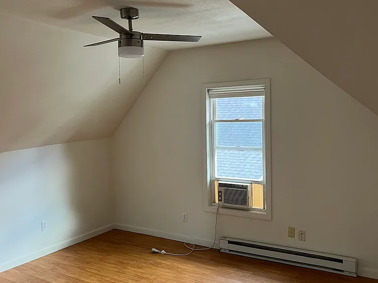 82 Alexander St #1 — Photo 7