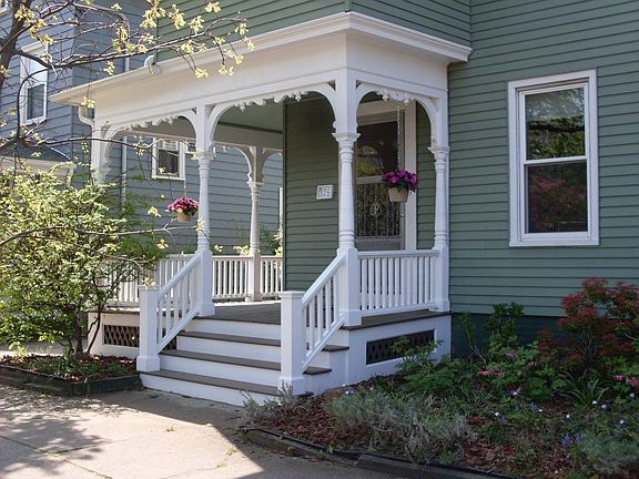 324 humphrey st - front steps