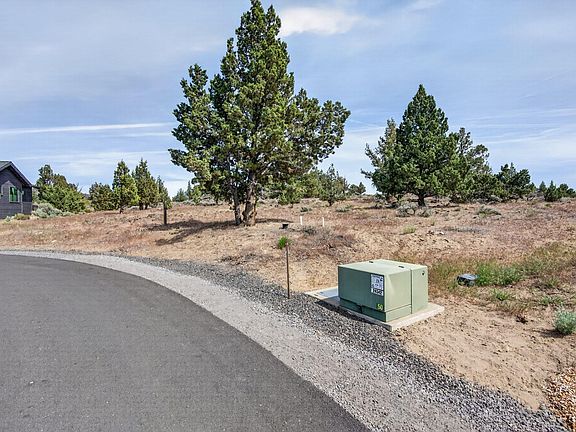 4th image of 16129 SW Corral Ct