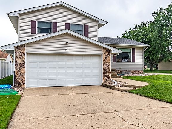 2nd image of 131 White Pines Cir