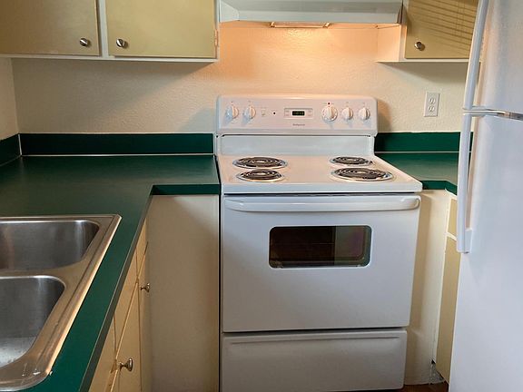 4th image of 3101 E D St APT 30