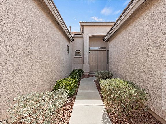 4th image of 10601 Adamsong Ave