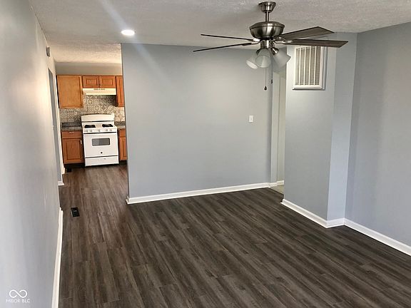 4th image of 6161 Meadowlark Dr