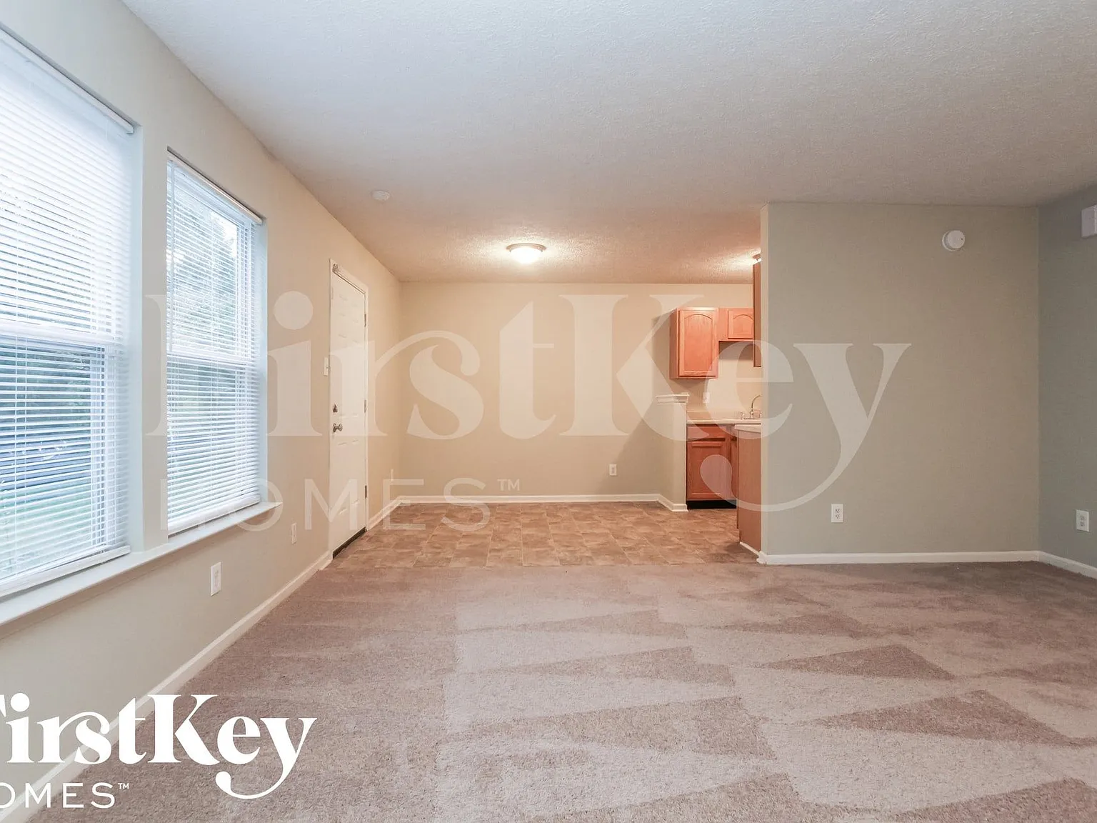 3 bed, 2.0 bath, 1368 sqft, $1,950 — Photo 4