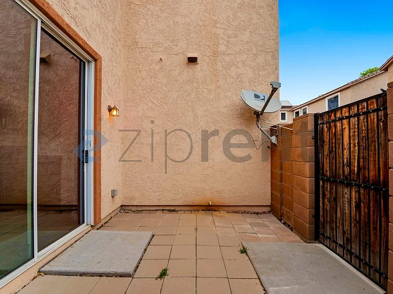 4028 E Tulsa St — Photo 28
