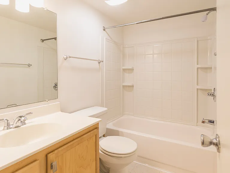 Ash Tree Apartments — Photo 4