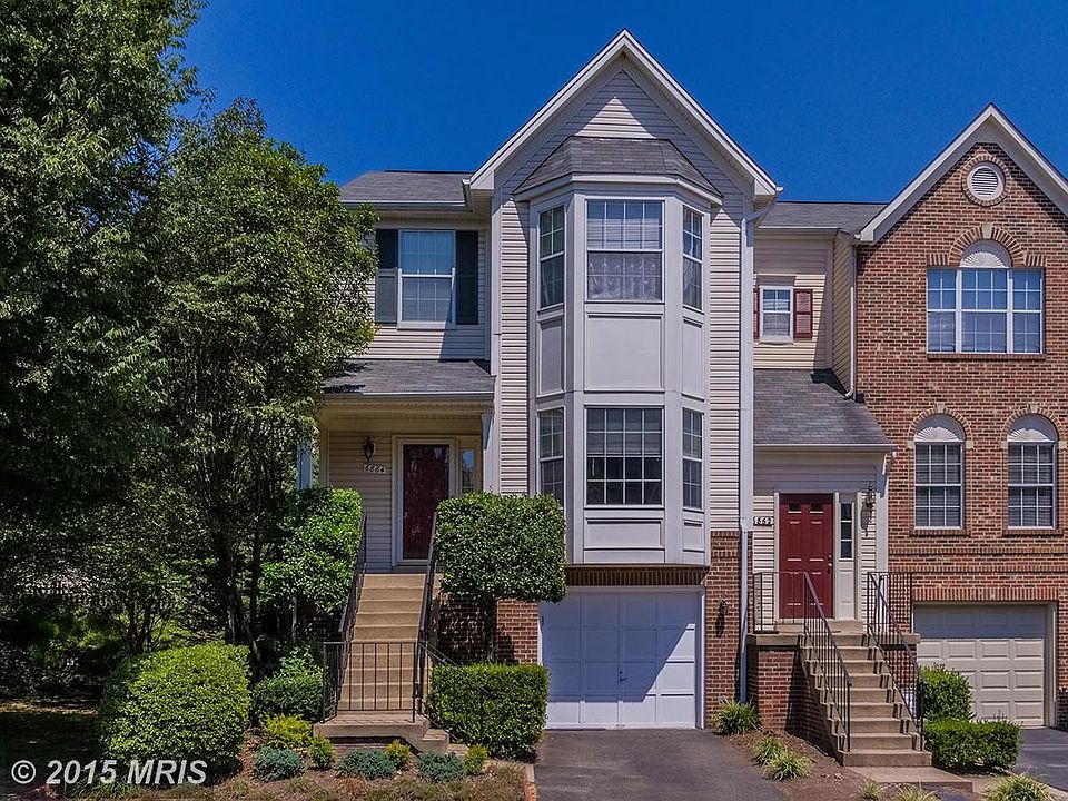 Exterior (Front)