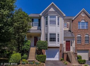 6864 Kerrywood Cir, Centreville, VA 20121