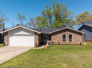 504 M St, Barling, AR 72923