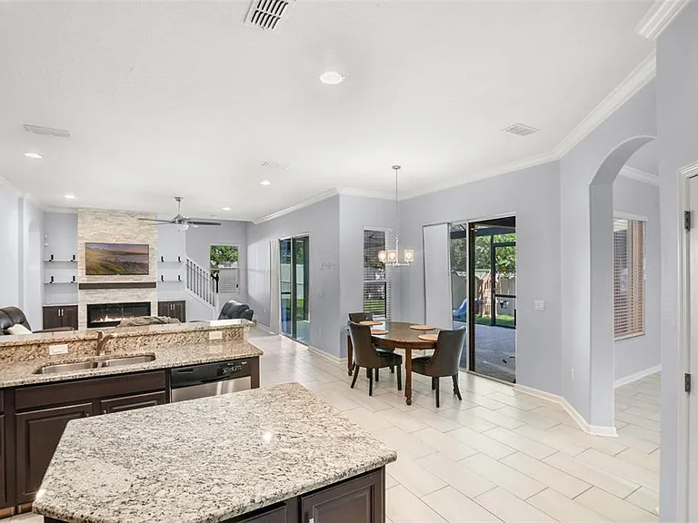 410 Sauvignon Way — Photo 15