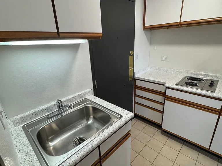 The McCoy at 8035 Apartments - Clive — Photo 54