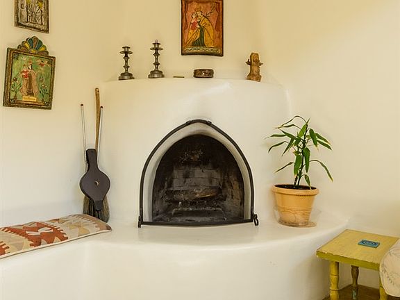 3rd image of 686 Callecita Jicarilla