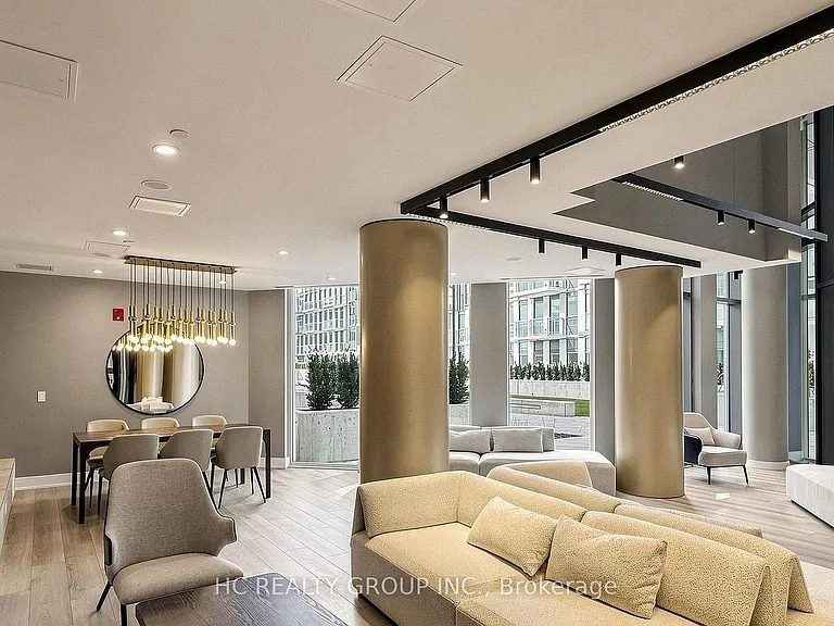 1005 Dundas St E #624 — Photo 2