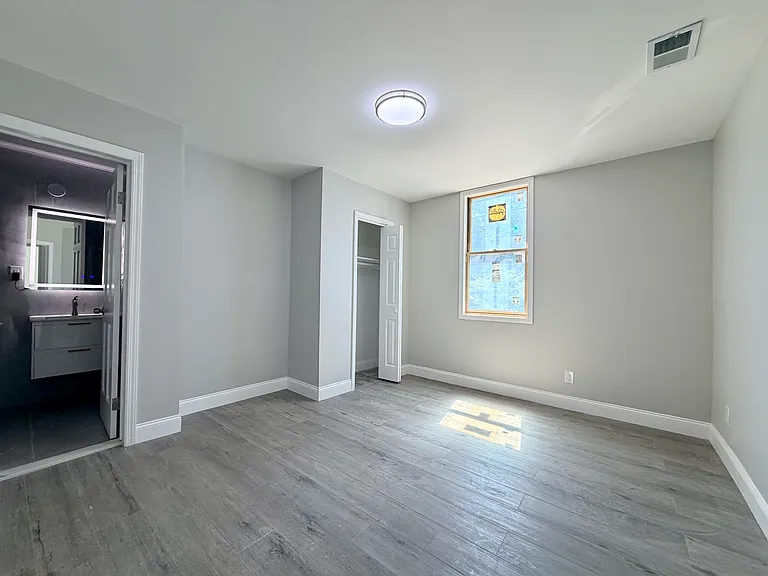 341 Grosvenor Ave #2 — Photo 35