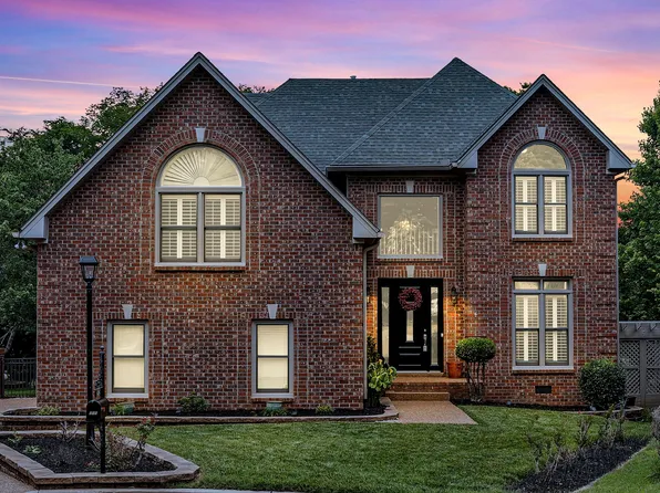 808 Seven Points Cv, Hermitage, TN 37076