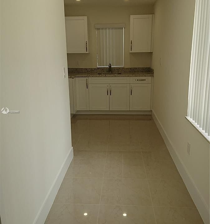 2nd image of 3118 SW 25th Ter #2