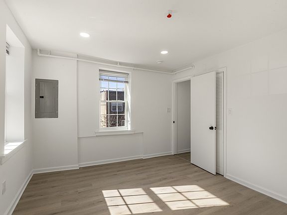 3rd image of 2723 E Huntingdon St Floor 2