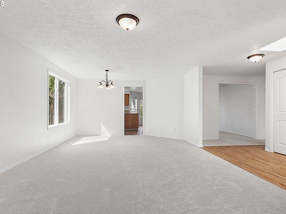 2nd image of 1714 SE 162nd Ave