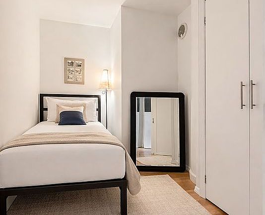 5th image of 90 William St APT 15F
