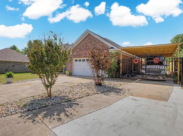 1440 Oak Shadows Dr, Sherwood, AR 72120