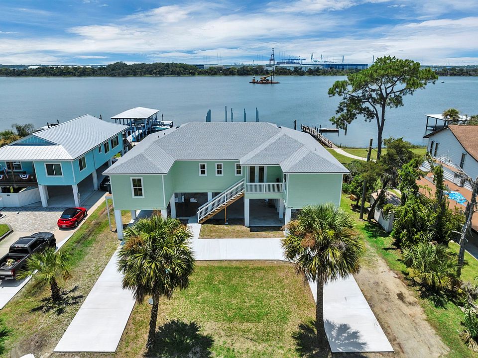 1st image of 6030 Heckscher Dr