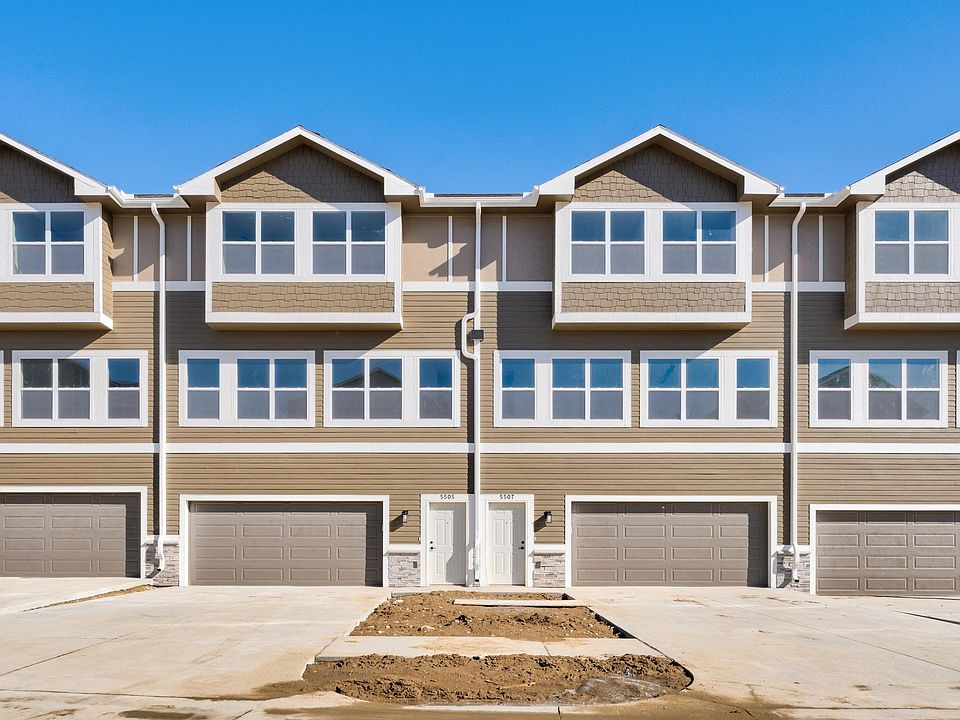 1st image of 5505 S 208th Ct
